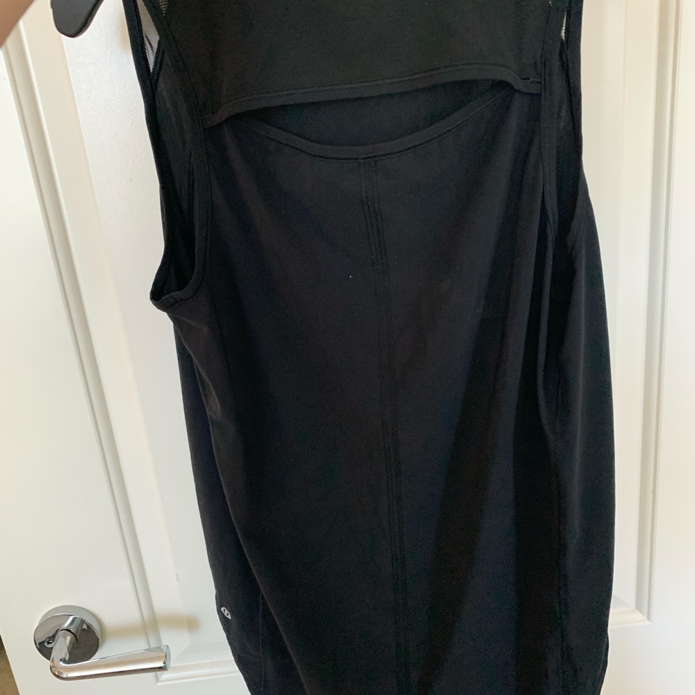Lululemon keyhole tank